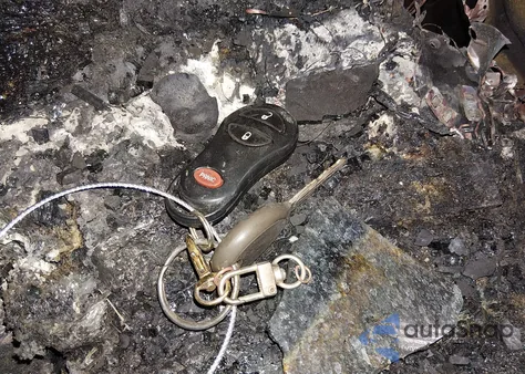 2003 Dodge Grand Caravan Sport из США, поврежденный, VIN 1D4GP443X3B294525